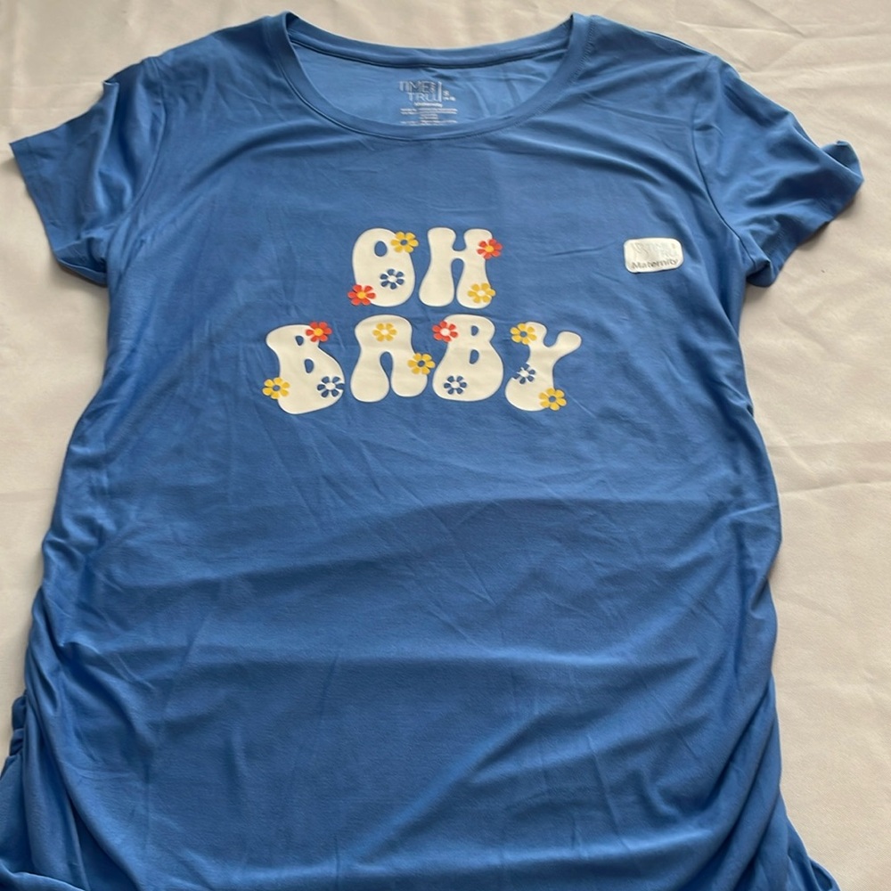 Woman’s maternity top